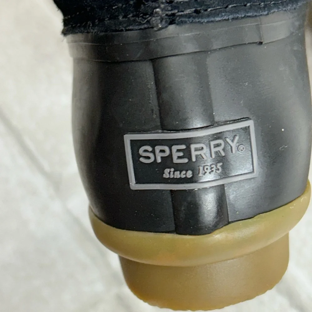Sperry Women's Black and Tan Winter Boots